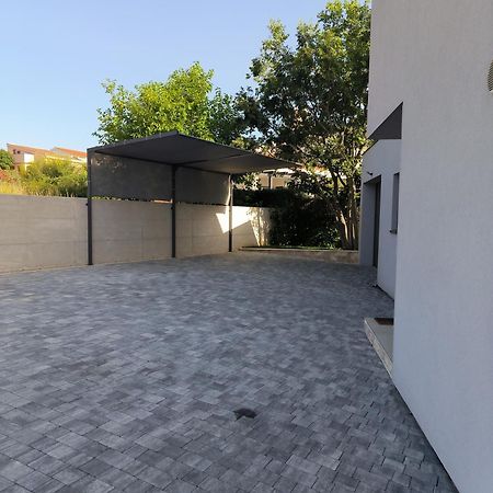 Villa Leola Лижнян Екстер'єр фото