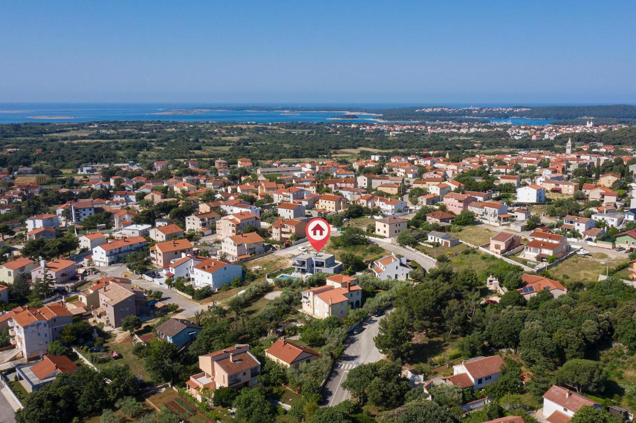 Villa Leola Лижнян Екстер'єр фото
